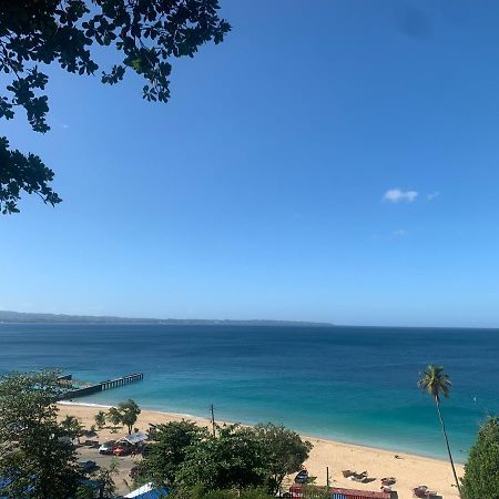 Aguadilla Waves Apt Free Parking & Wifi 8 Minute Walk From Crashboat Beach Exterior photo