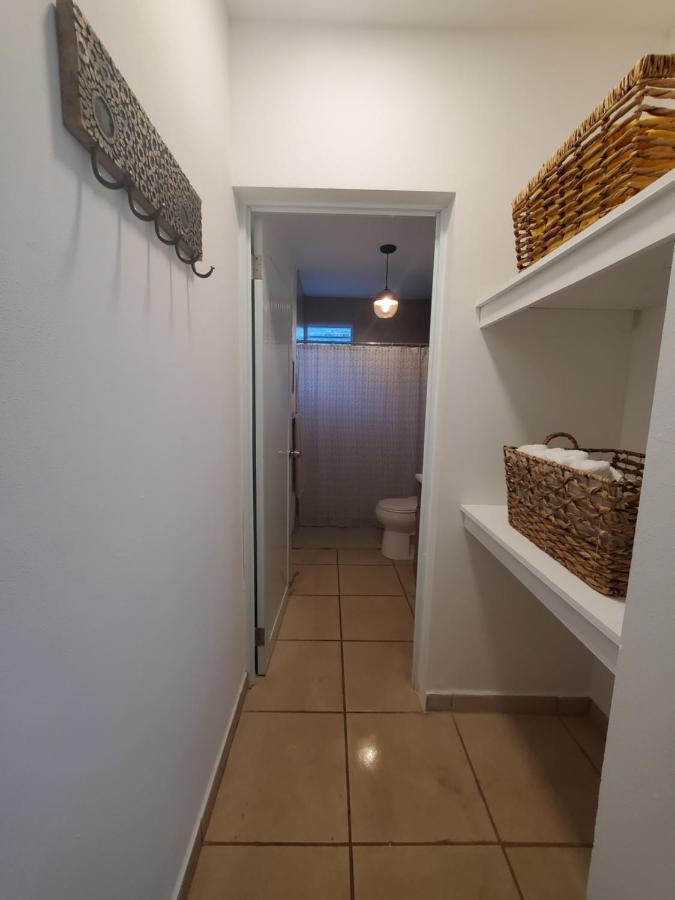 Aguadilla Waves Apt Free Parking & Wifi 8 Minute Walk From Crashboat Beach Exterior photo