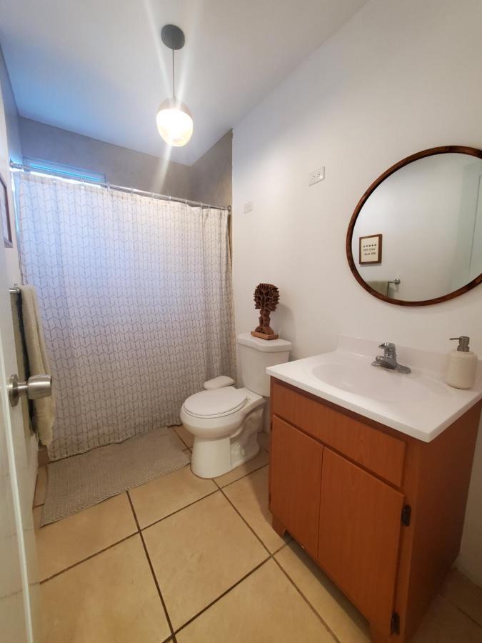 Aguadilla Waves Apt Free Parking & Wifi 8 Minute Walk From Crashboat Beach Exterior photo